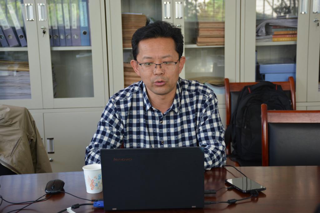 政法公司刘建军副教授作报告现场